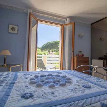 Holiday home Large Spacious House In *