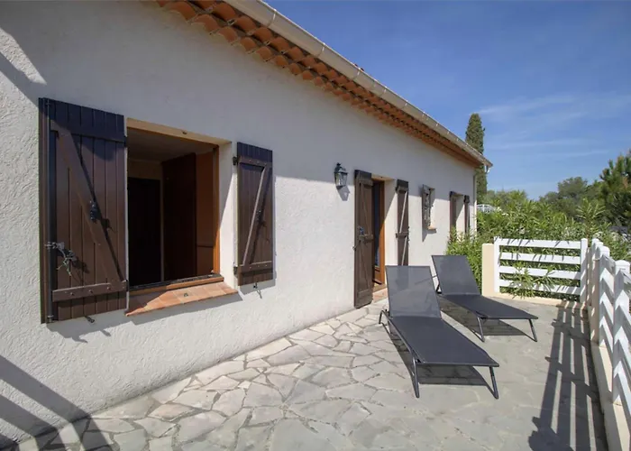 Large Spacious House In Holiday home Frejus