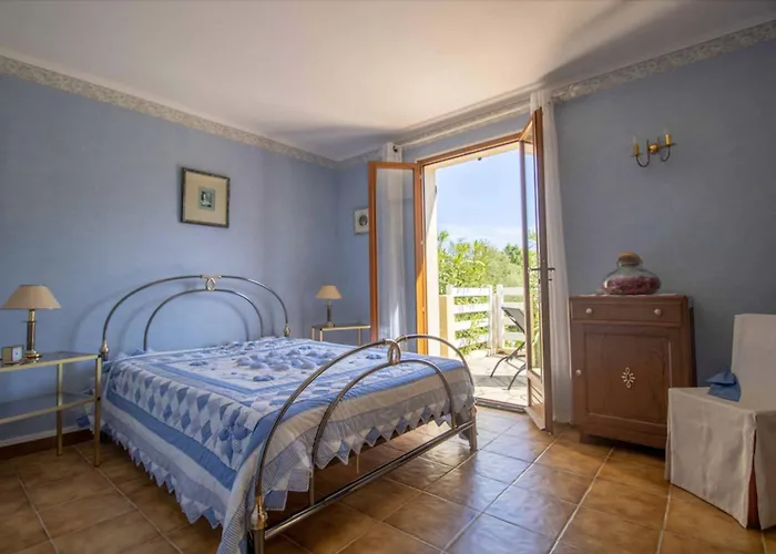 Large Spacious House In *